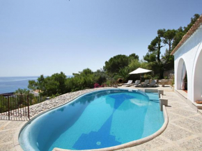 Гостиница Fantastic villa with private swimming pool garage bbq patio wifi and the sea  Фонт Дэ Са Кала